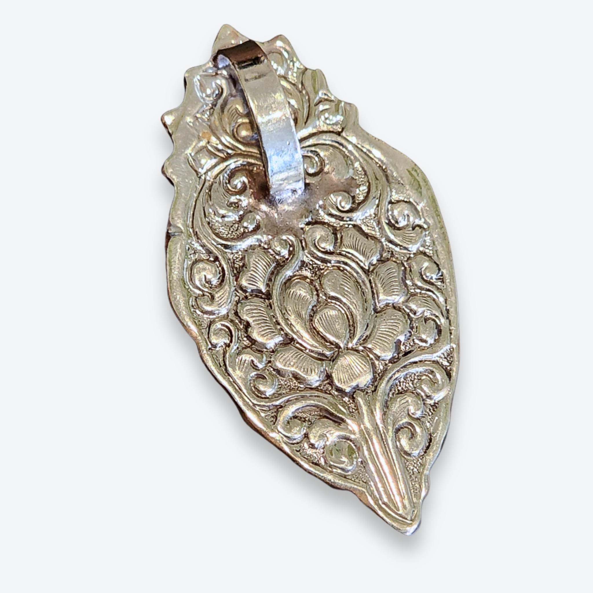 The Honey Queen Pendant